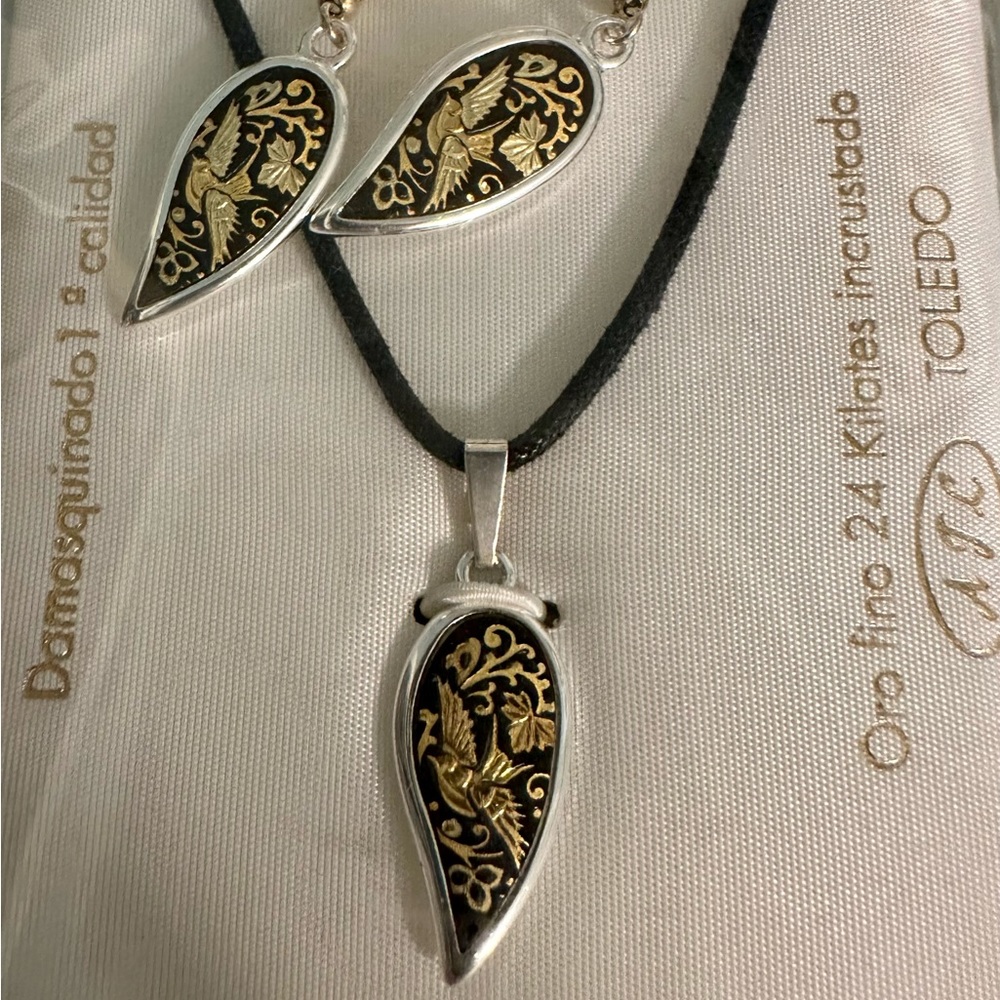 Beautiful Gold plated jewelry set from Toledo Spain